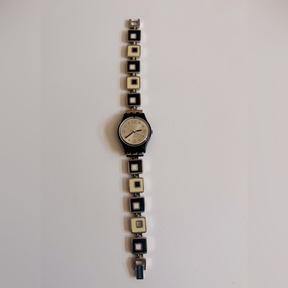 SWATCH WATCH 2002 ENAMELED METAL BRACELET - NEW BATTERY - Picture 2 of 5